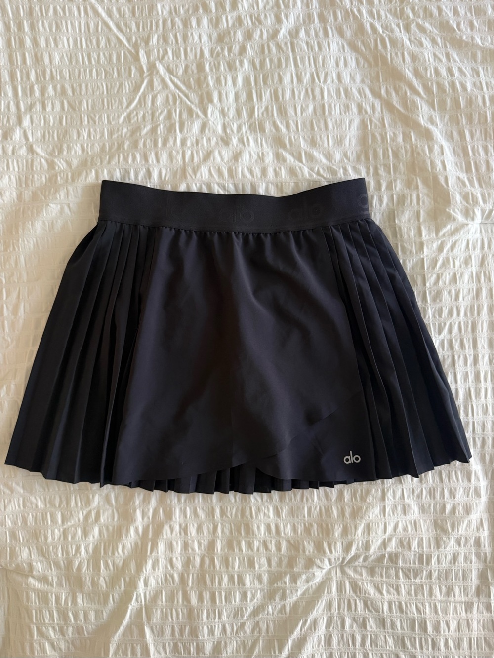 alo Pleated Mini Skirt in Black Like New
